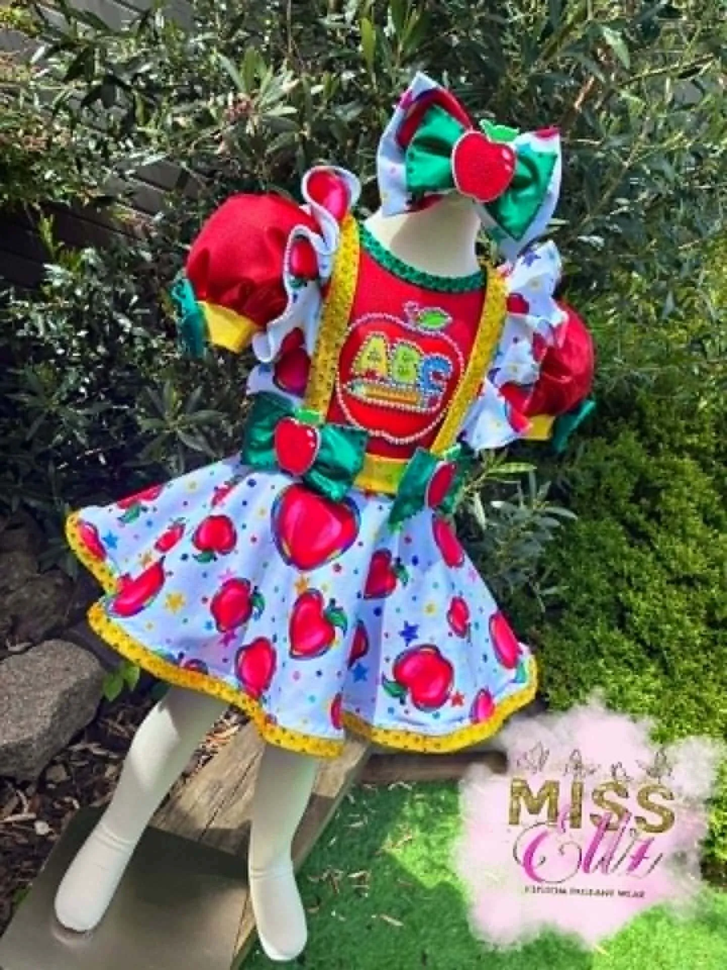 18/3 Miss Ellz ABC School Wear - Jessica Walker