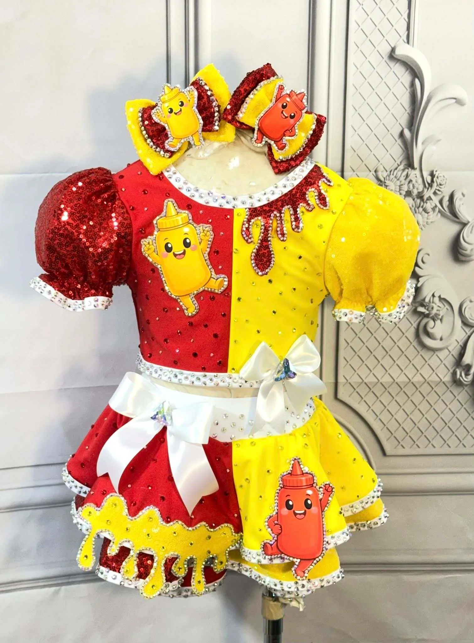 18/3 Ketchup and Mustard OOC Beth Young- Brittani Cash 