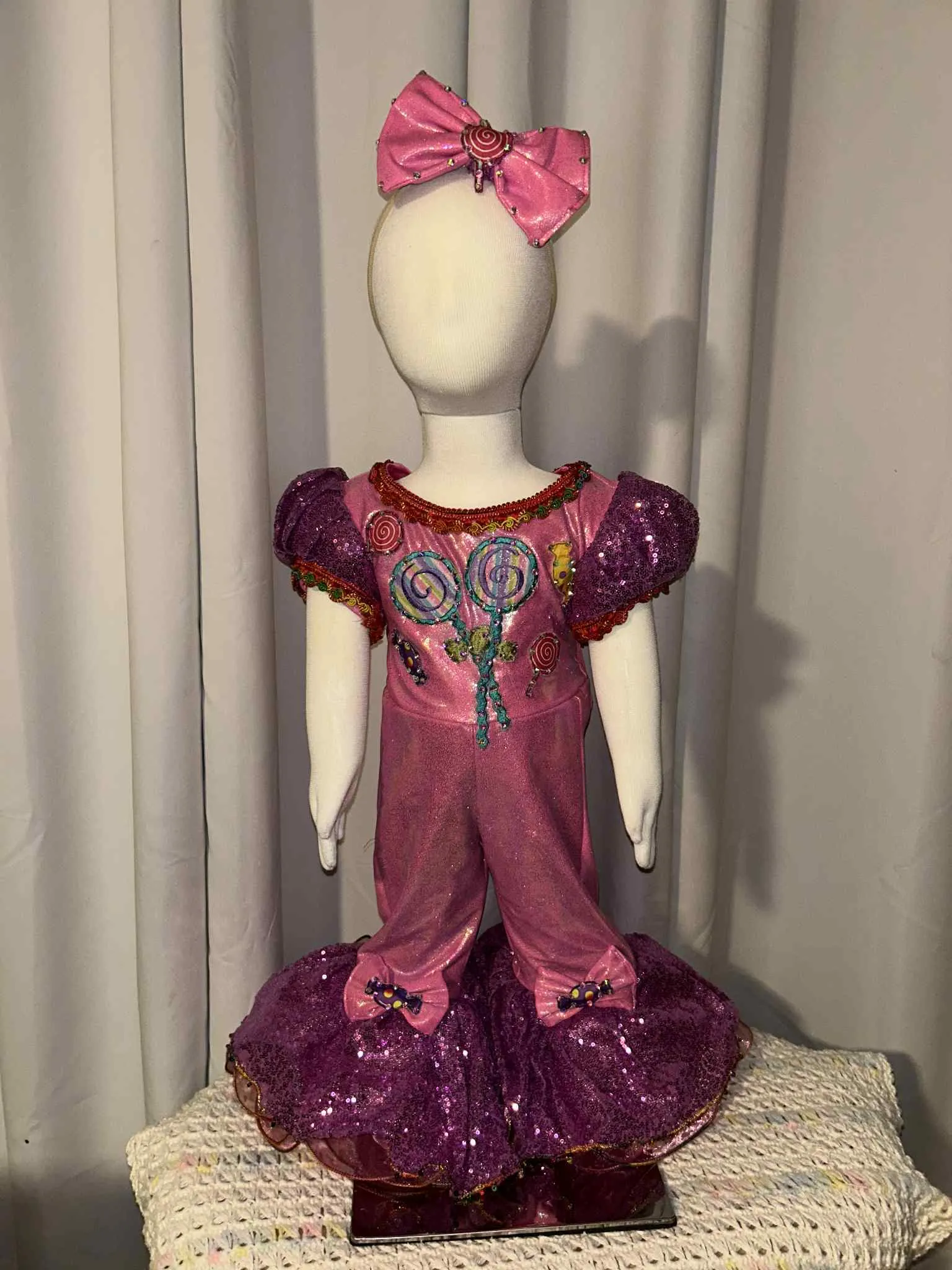 12/2 small 18/3 Royal Tog Lollipop Fun Fashion-Skye Moylan