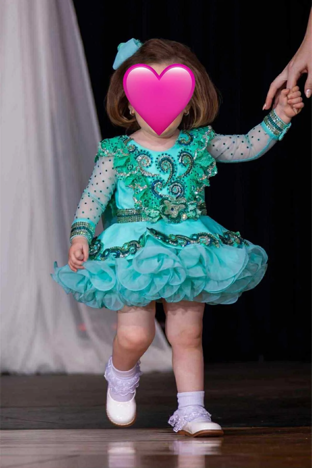 12/2 Mint Ruby Belle- Hannah Hester