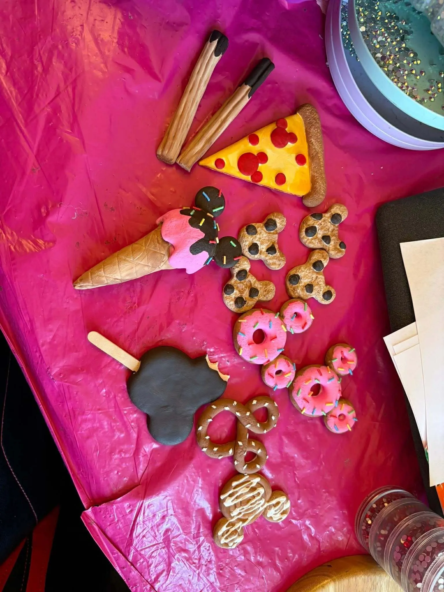 18/3 Boo Bear Disney Treats Here For The Snacks OOC