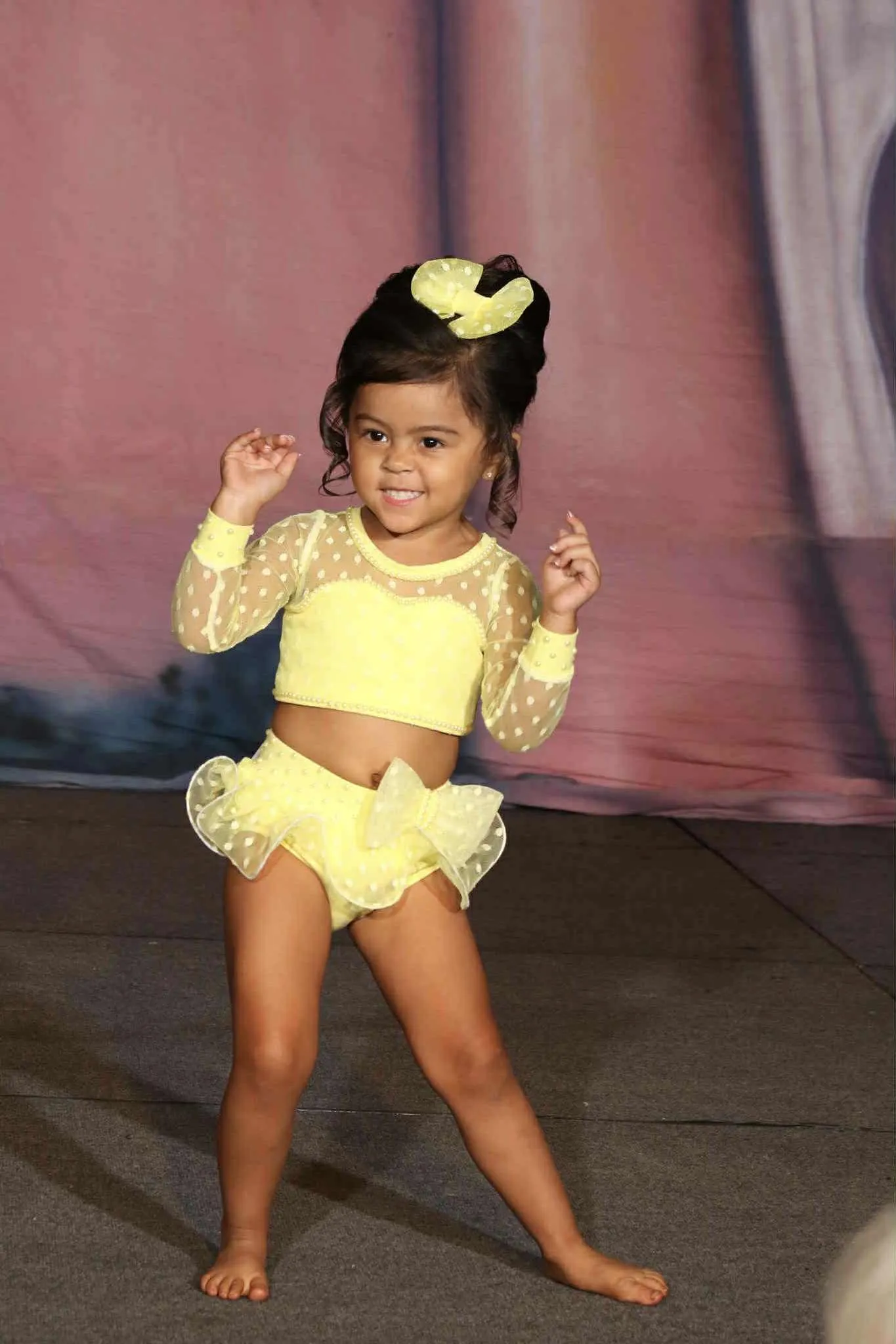 18/3 Yellow Dot Asia Lewis Natural Swim- Kristen Nguyen