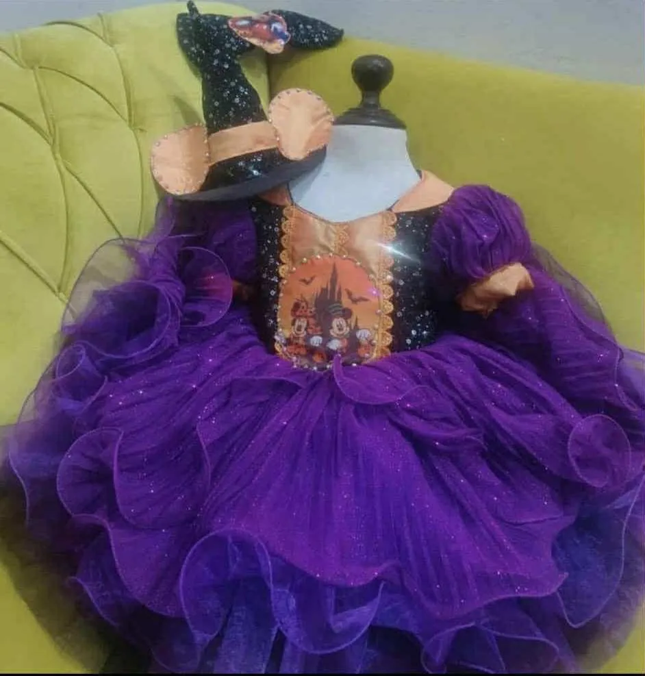 18/3 Halloween Mickey Mouse- Fallon Hacket