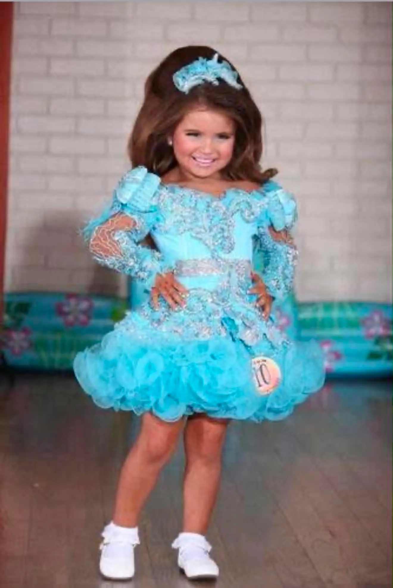 3/4 Turquoise Glitz- Fallon Hackett 