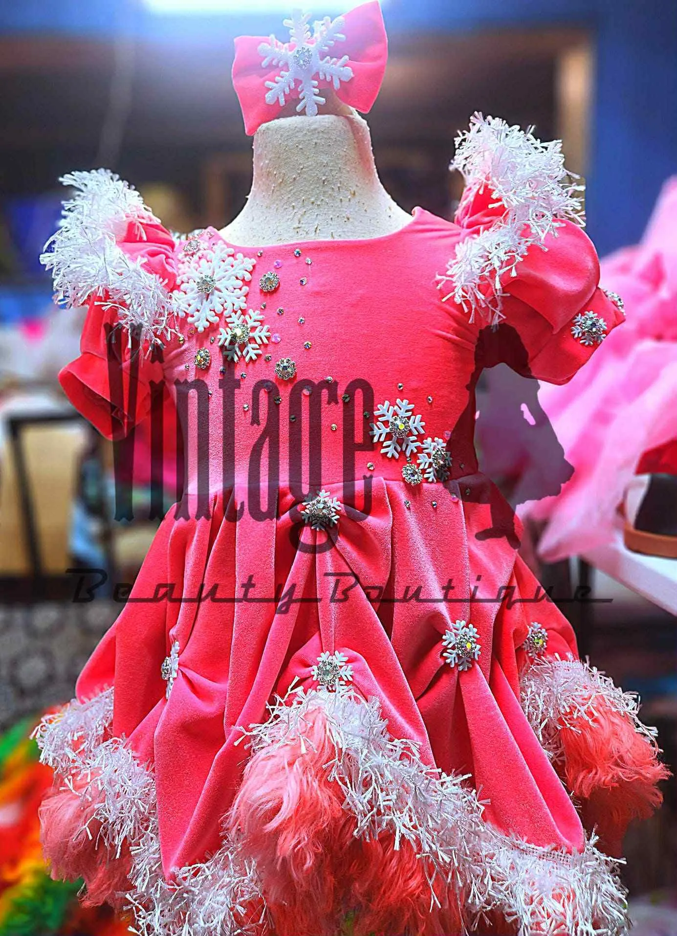 3/5 Pink Snowflake Casual- Wendy Morel