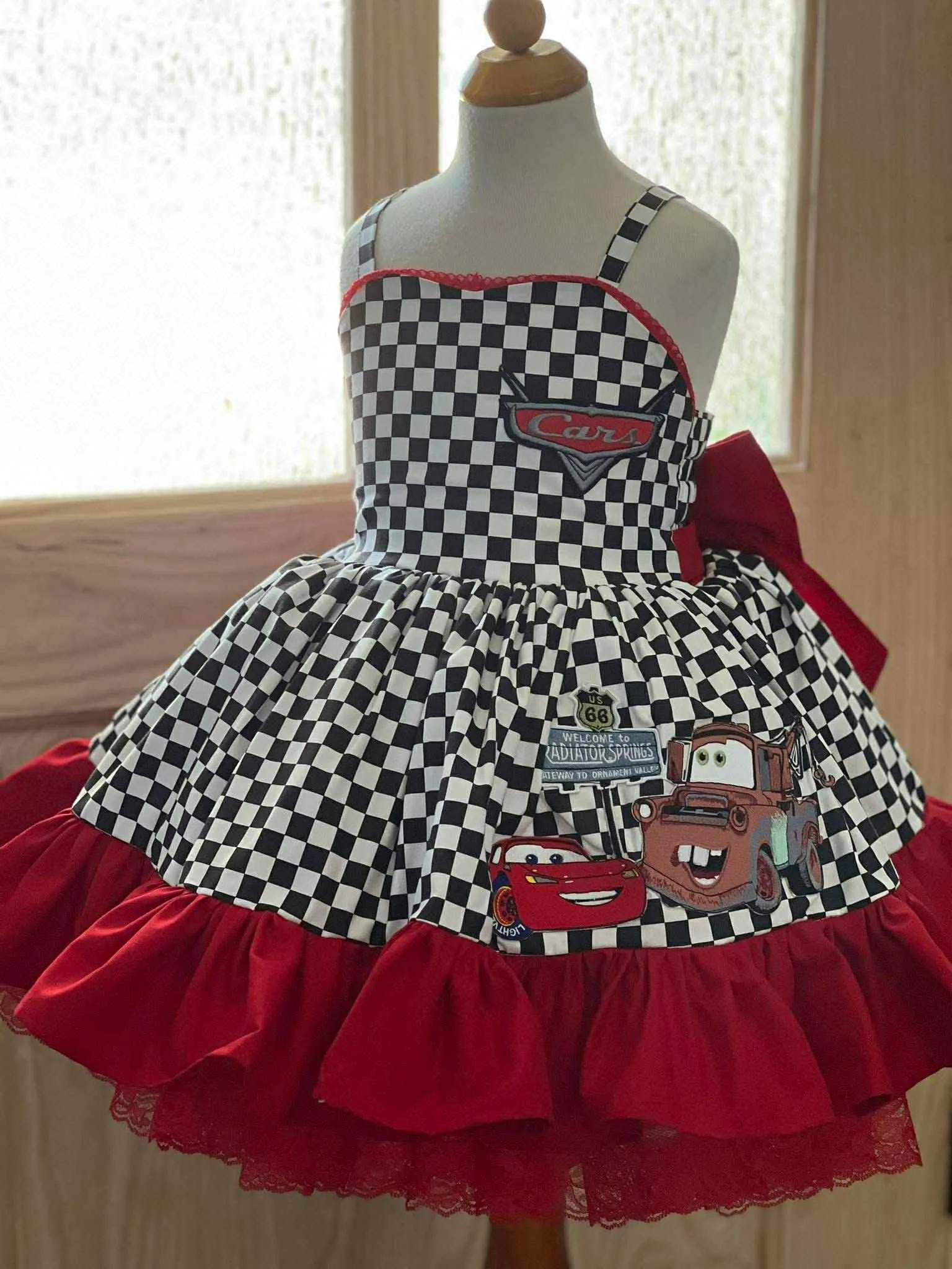 2/4 Cars OOC- Kelsie Huggins