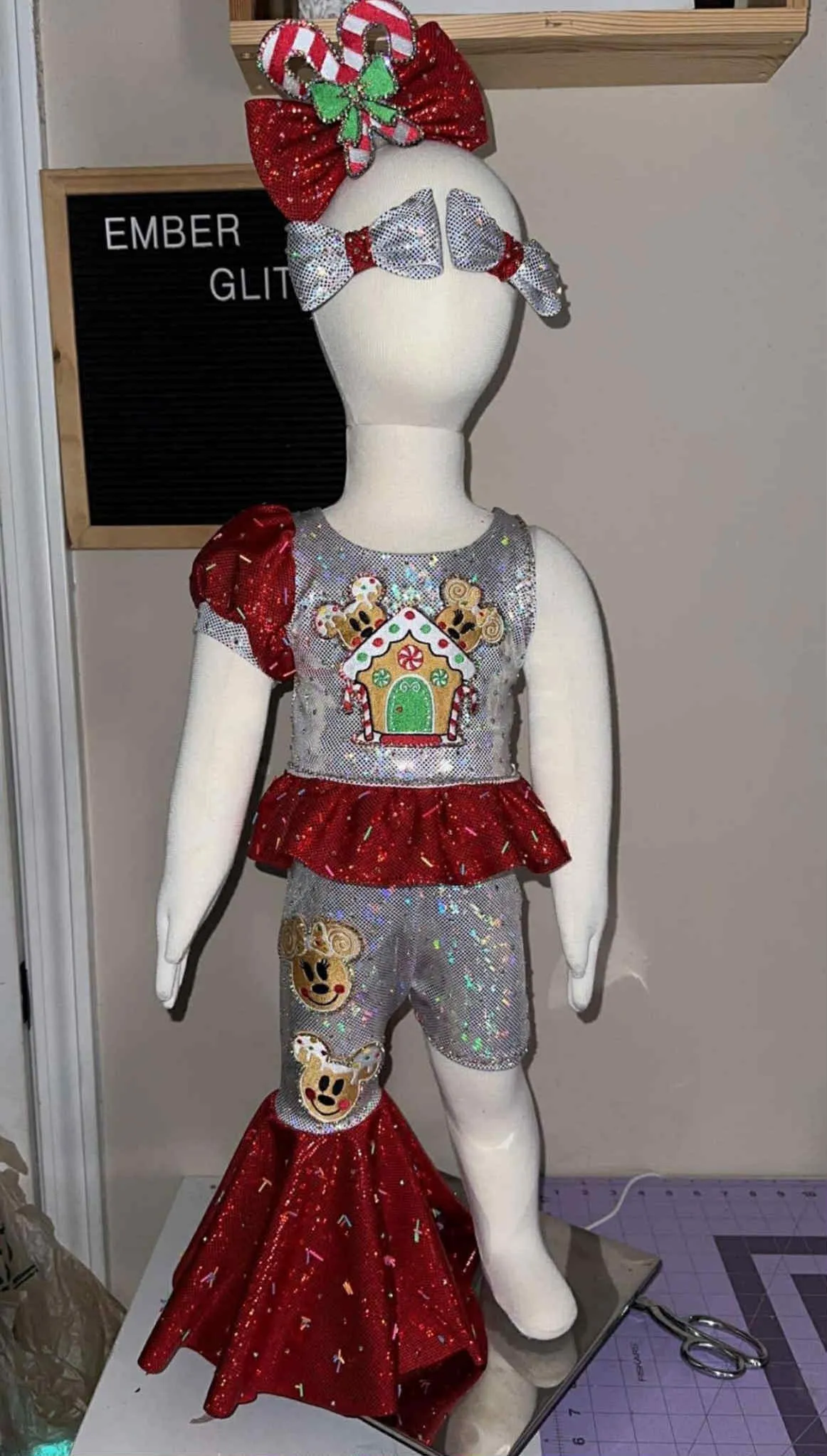 12/2 Mickey Gingerbread OOC- MB