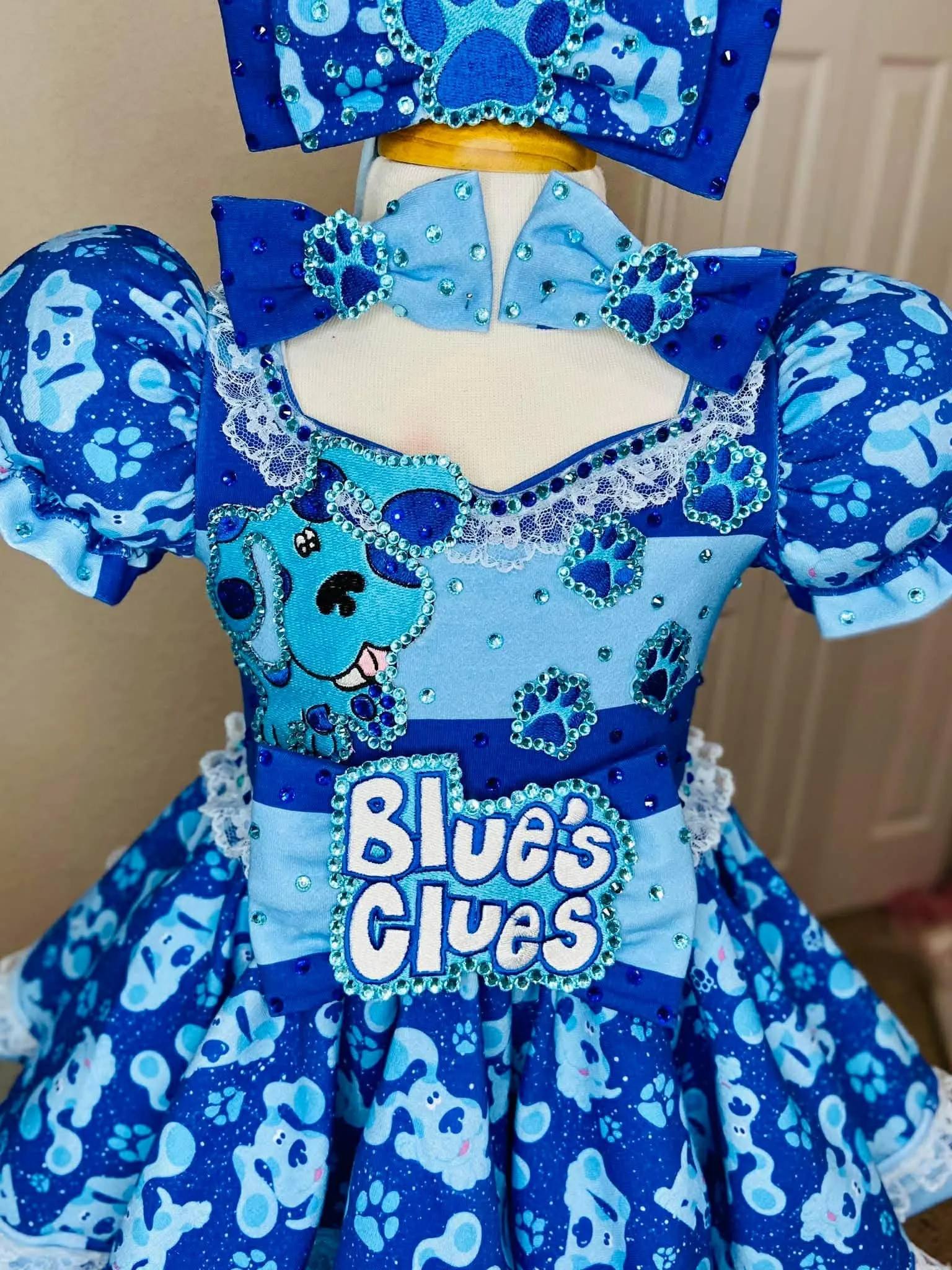 18/3 Dollhouse Blues Clues OOC- Jackee Sweigart