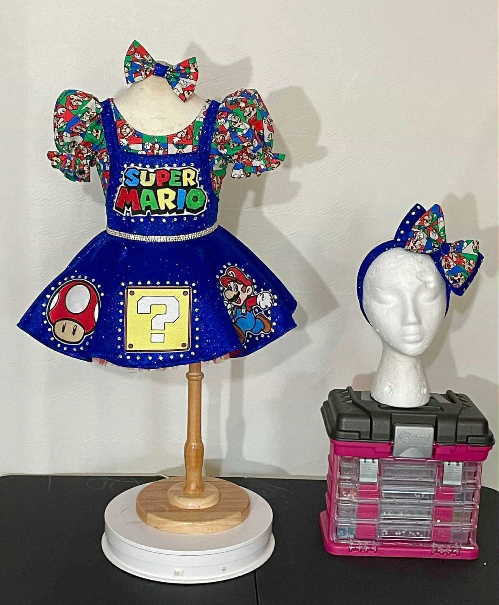 2/3 Valeri Super Mario Bros- Anna Baker