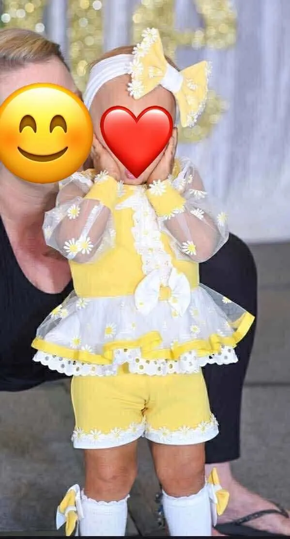 12/2 Dollhouse Yellow Daisy Casual- Jackee Sweigart