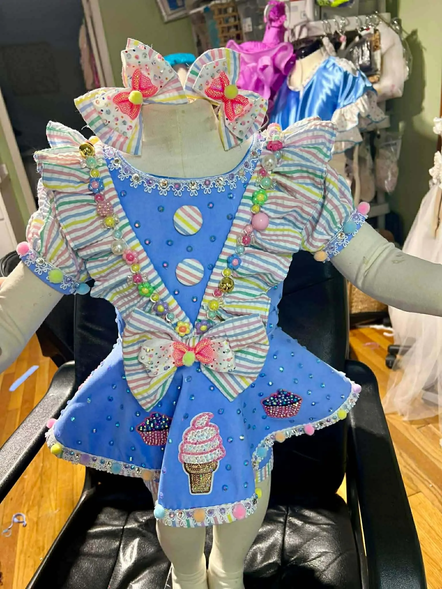 12/2 Sandra Parker Cupcake OOC - Jaleesa Ann