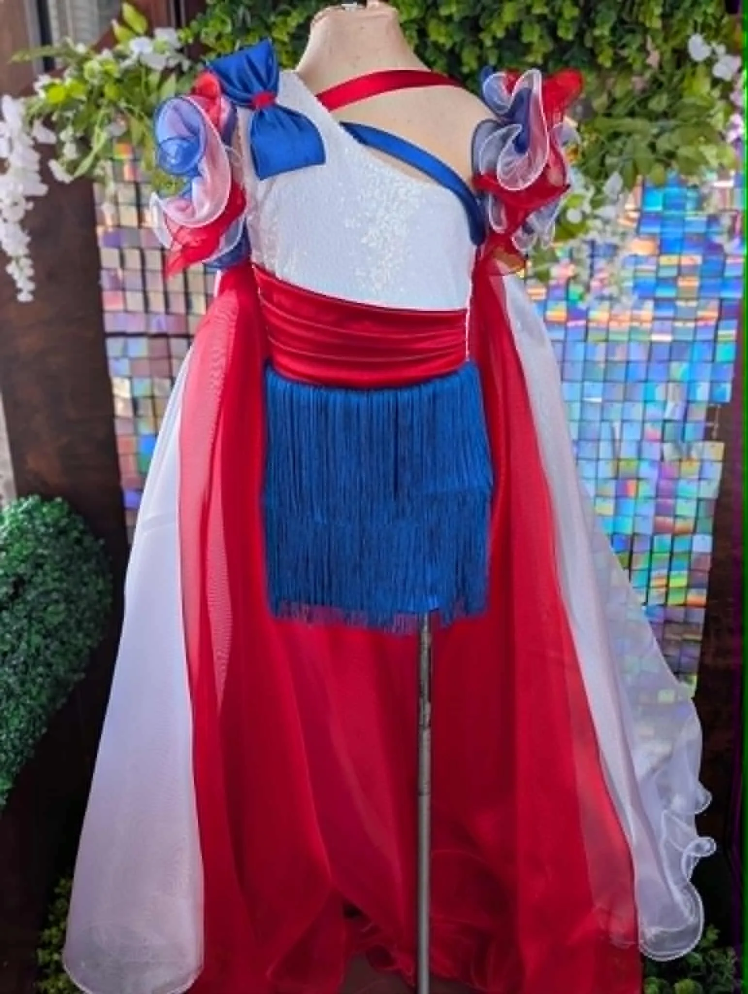 2/4 Parisian RWB Fun Fashion- Katie Clodfelter
