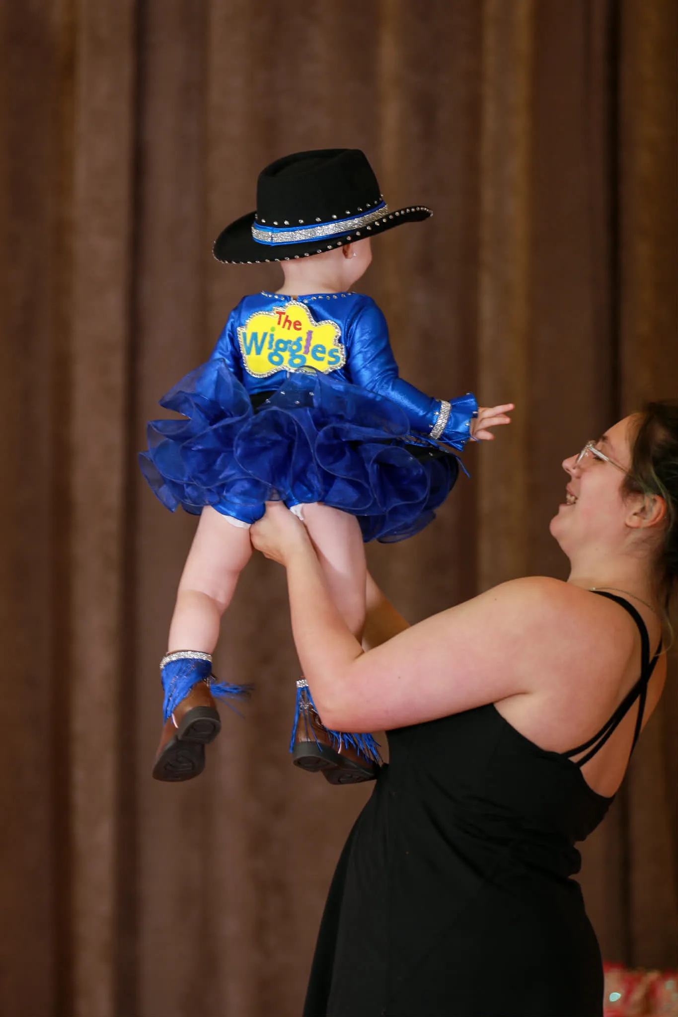 12/2 Valerie Wiggles OOC- Hannah Sims