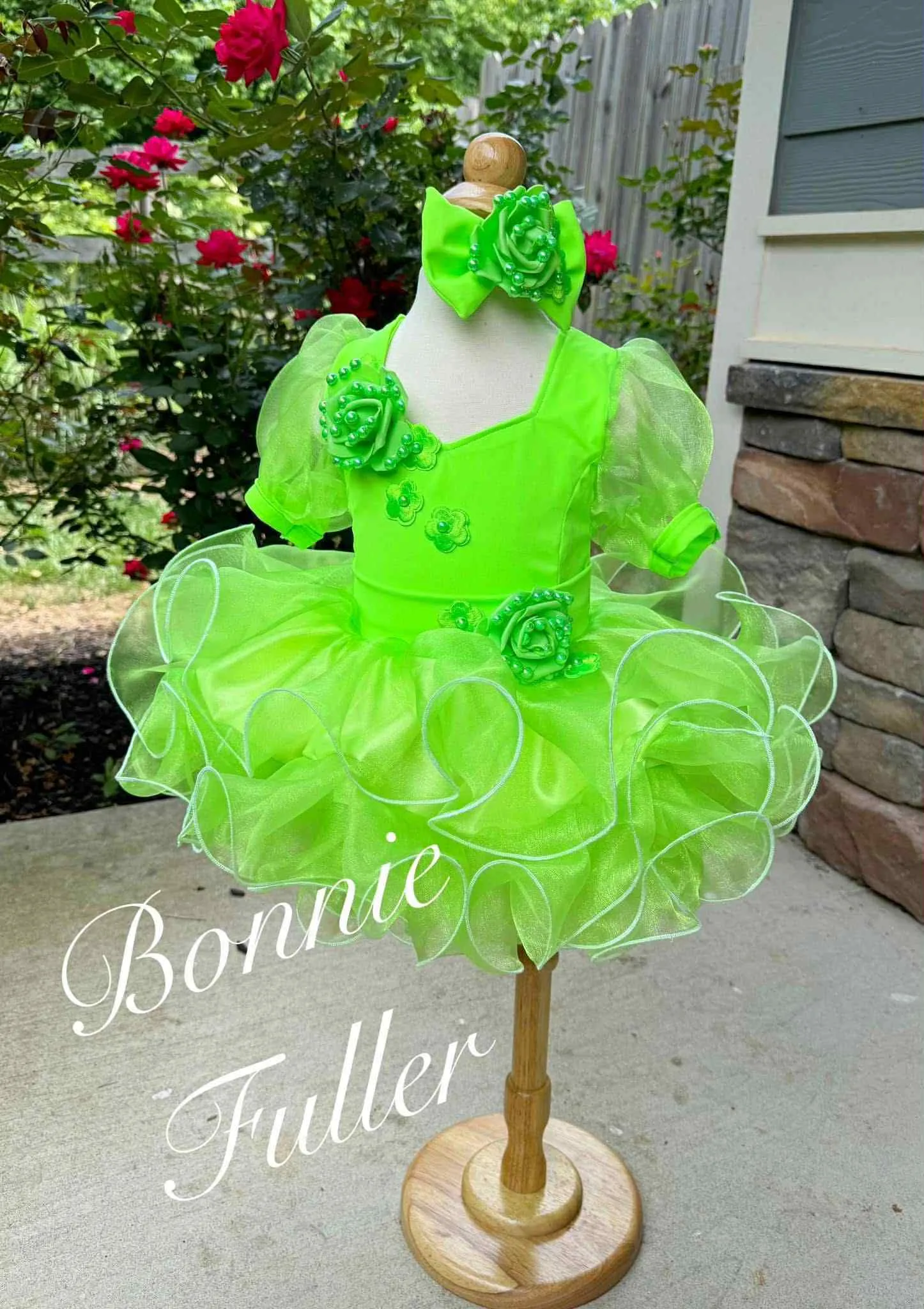 12/2 Lime Green Bonnie Fuller Natural- Skye Moylan