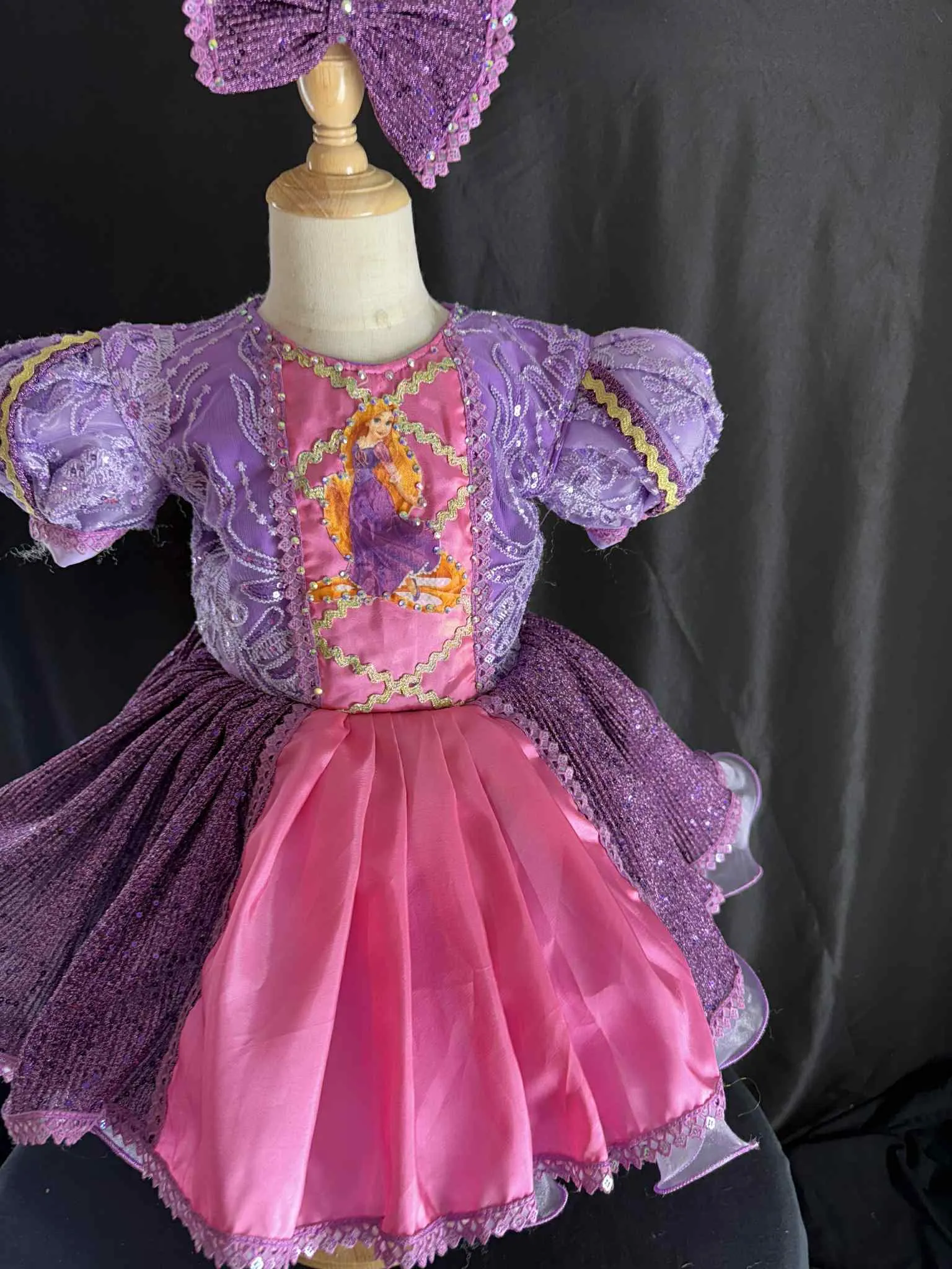 3/5 Rapunzel OOC- Wendy Morel