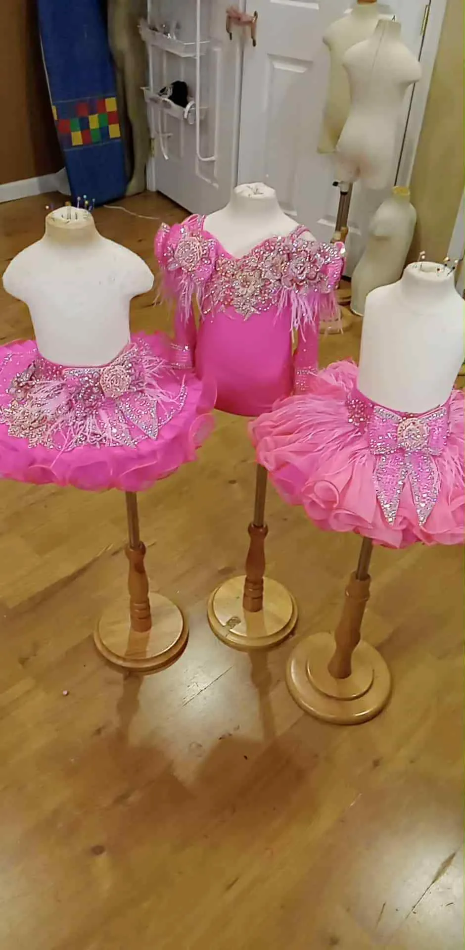 6/12-slim 18 Bubblegum Pink Gemics 2in1 Mega/Semi Skirt Options- Gracee Morris