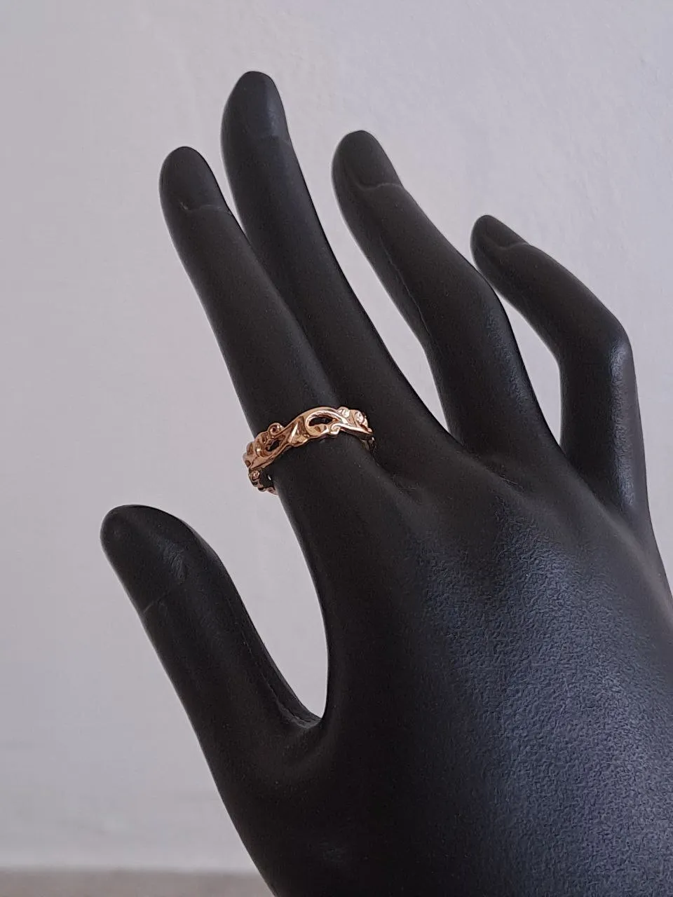 Fancy Design Gold Ring