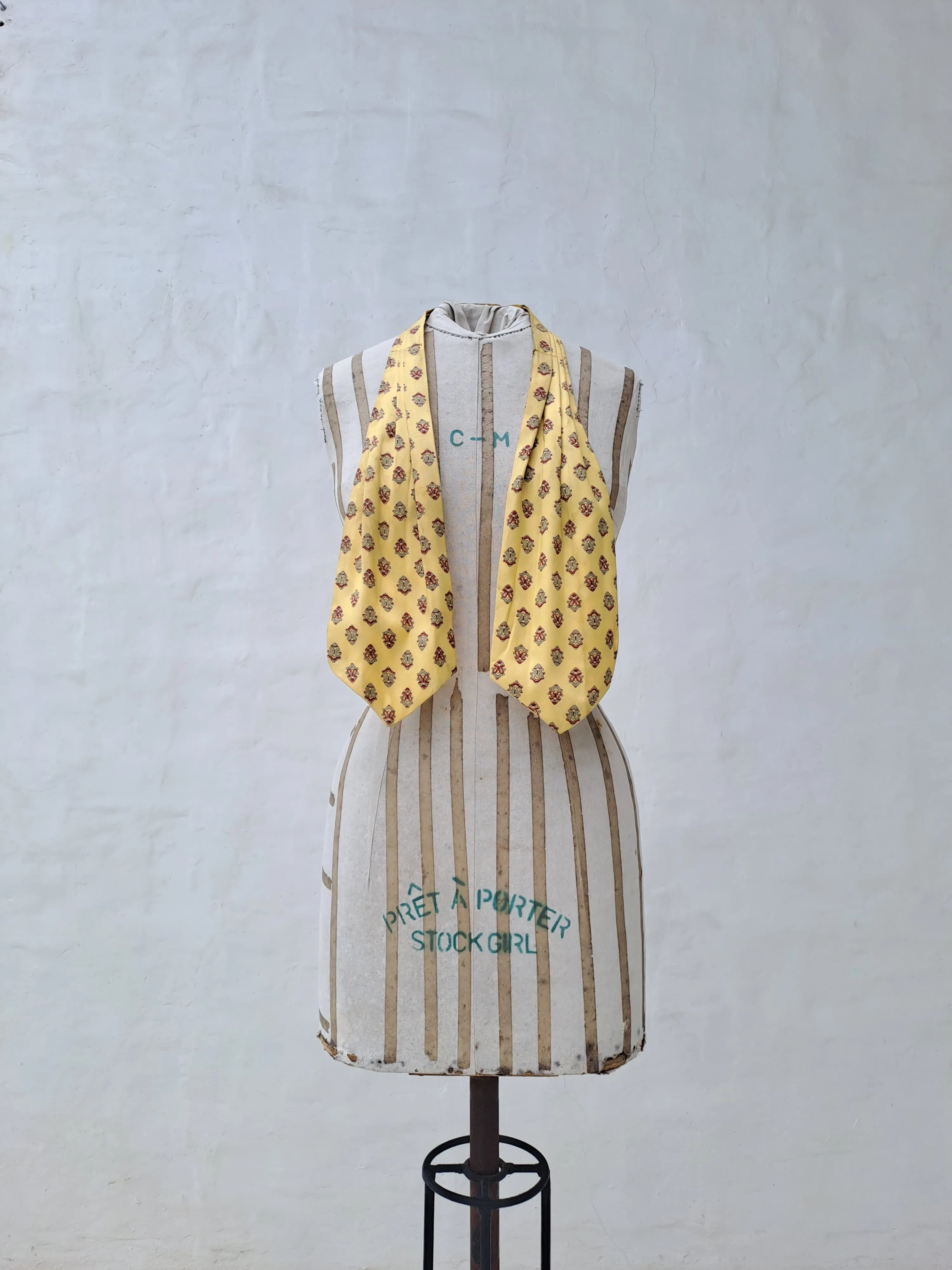 Yellow Cravat with Red Pattern