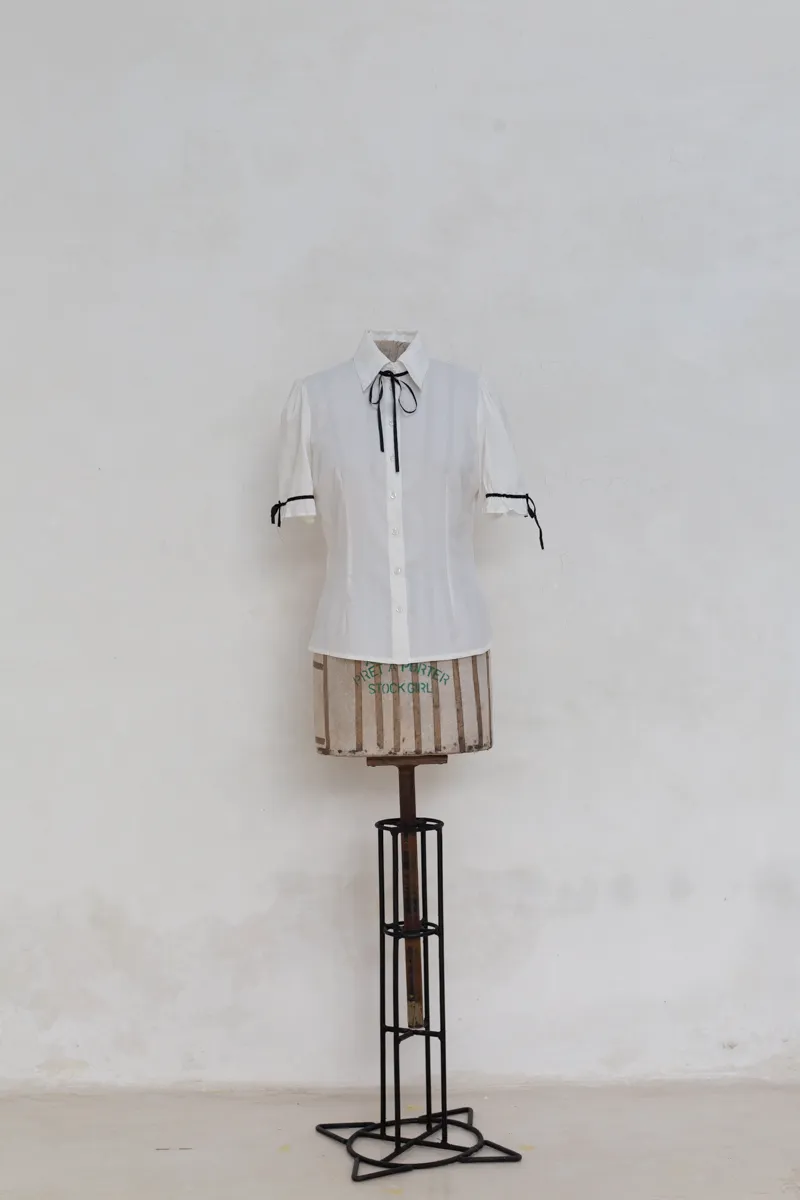 Short Sleeved Shirt with Ribbons