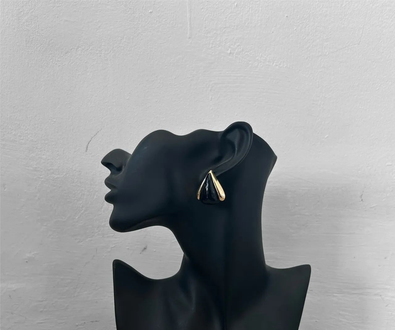 Vintage Black and Gold Triangular Earrings