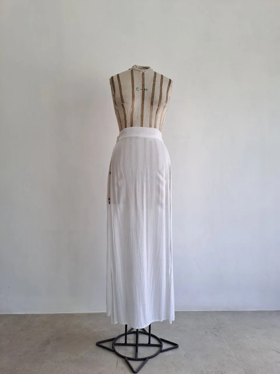 Two Side Slit Maxi Long Skirt