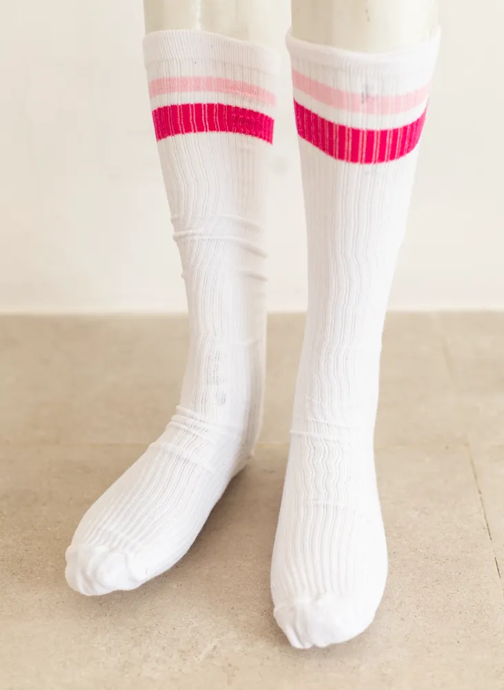 White Ribbed Socks with Pink Stripe