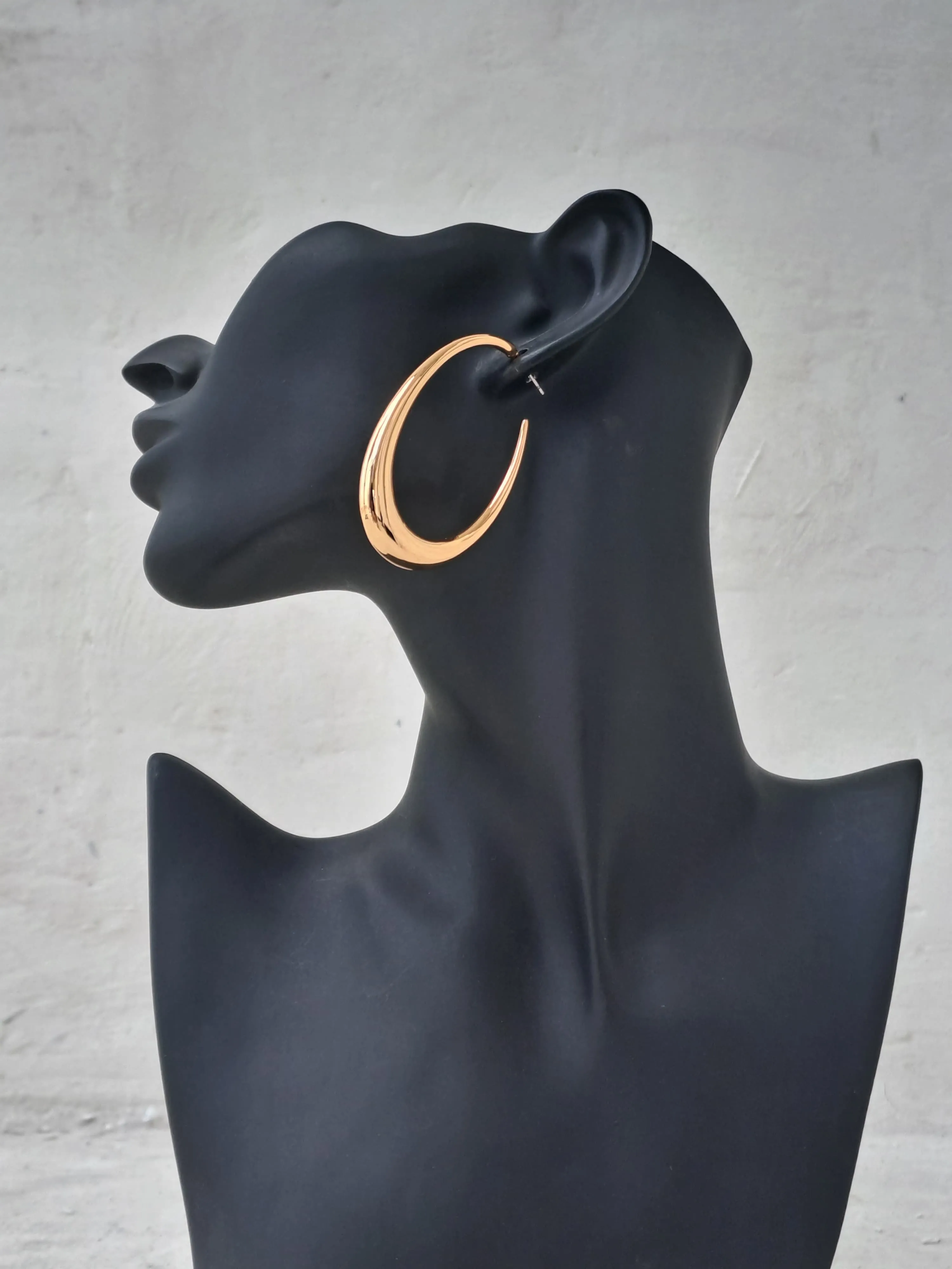 Oval Gold Hoop Earrings