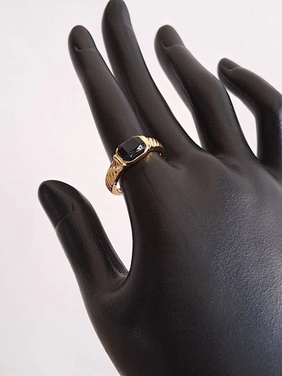 Black Gemstone Gold Ring