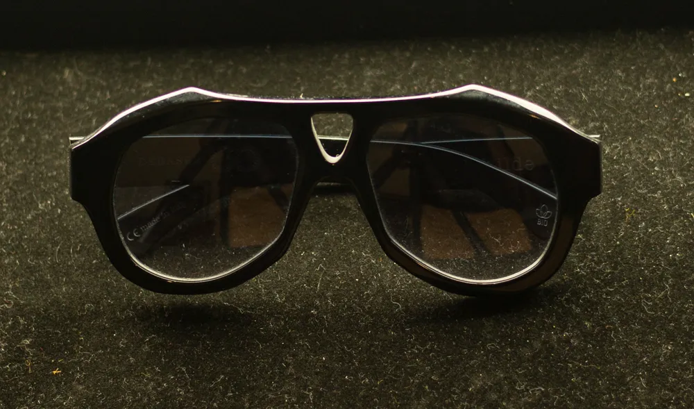Retro Cutout Black Sunglasses