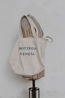 Cream Tote Bag with "Bottega Veneta" Print