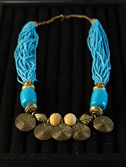 Turquoise Beads and Stones Necklace with Gold Discs