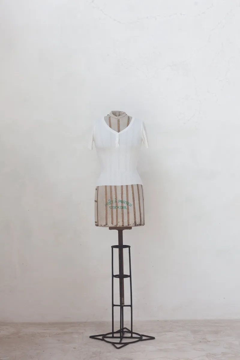 White Fitted T-shirt with Buttons