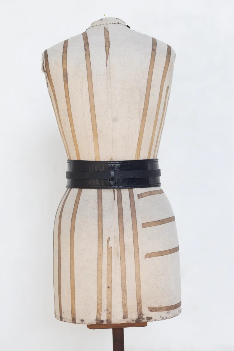 Black High Waisted Belt with Round Gold Buckle