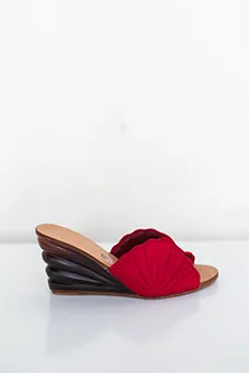 Red Sculpted Heels with Shell Design