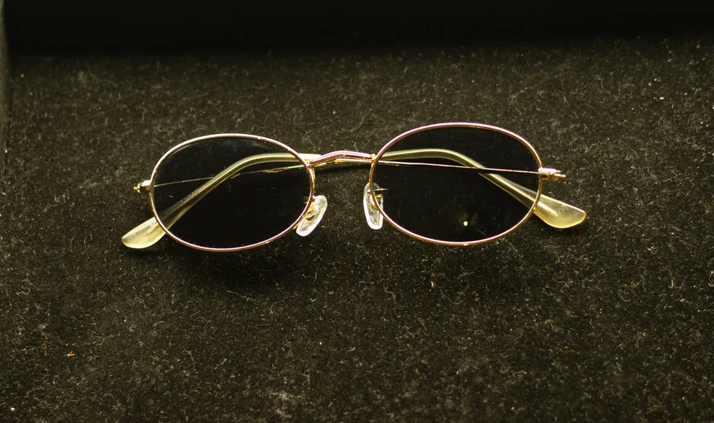 Gold Sunglasses (Oval Lens Frame)