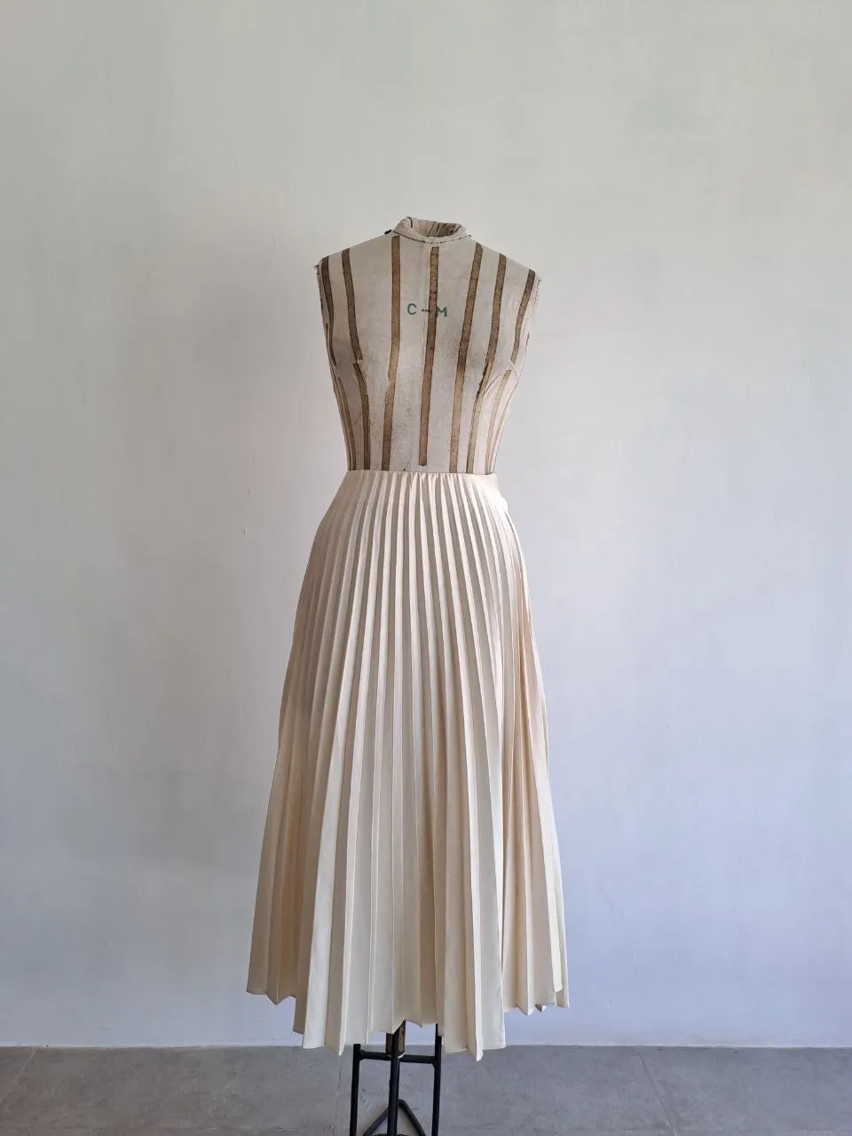 Silk Plisee Skirt