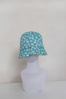 Bucket Hat with Daisy Pattern
