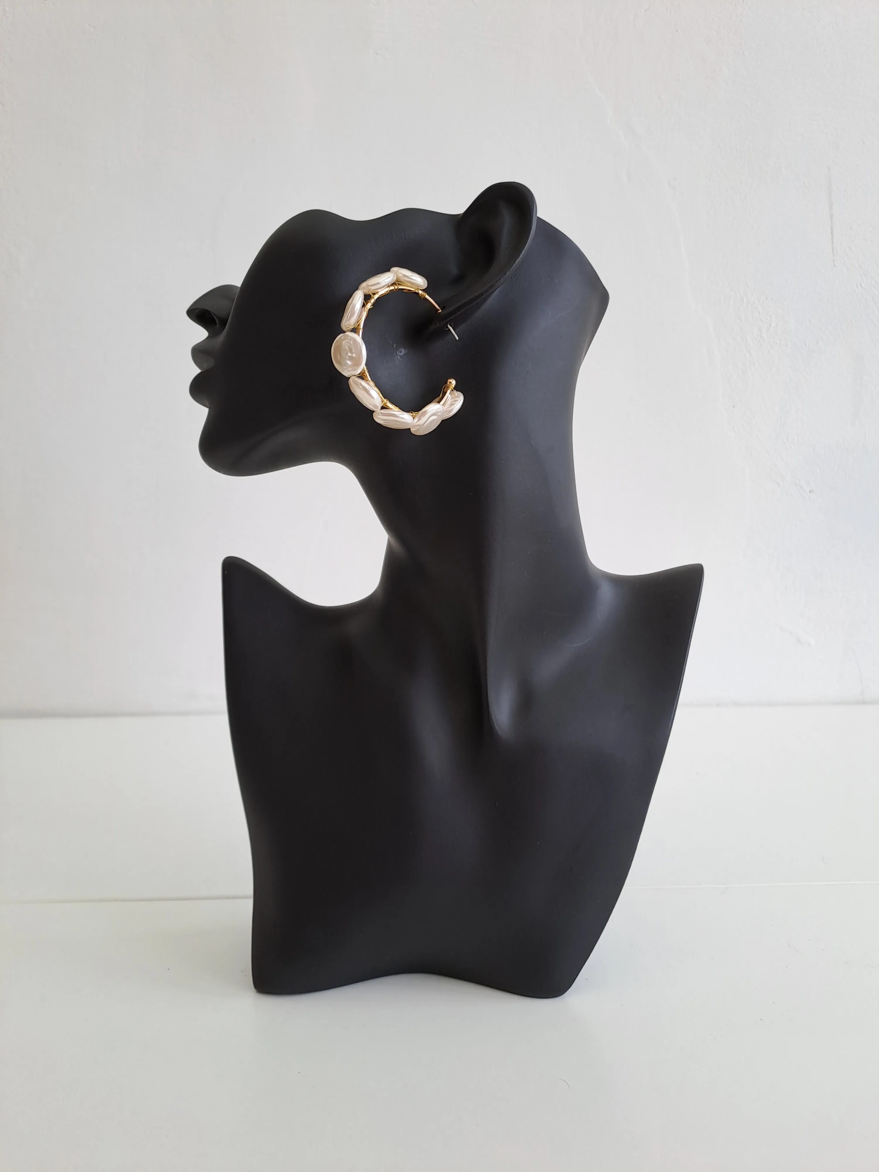 Hoop Earrings with Pearls