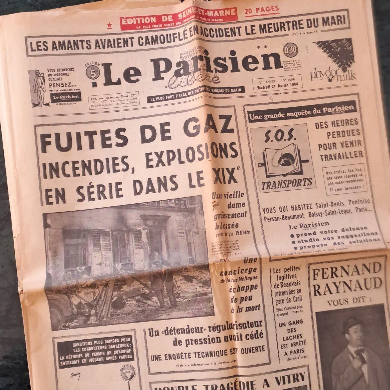 Vintage Le Parisie 20 Newspaper