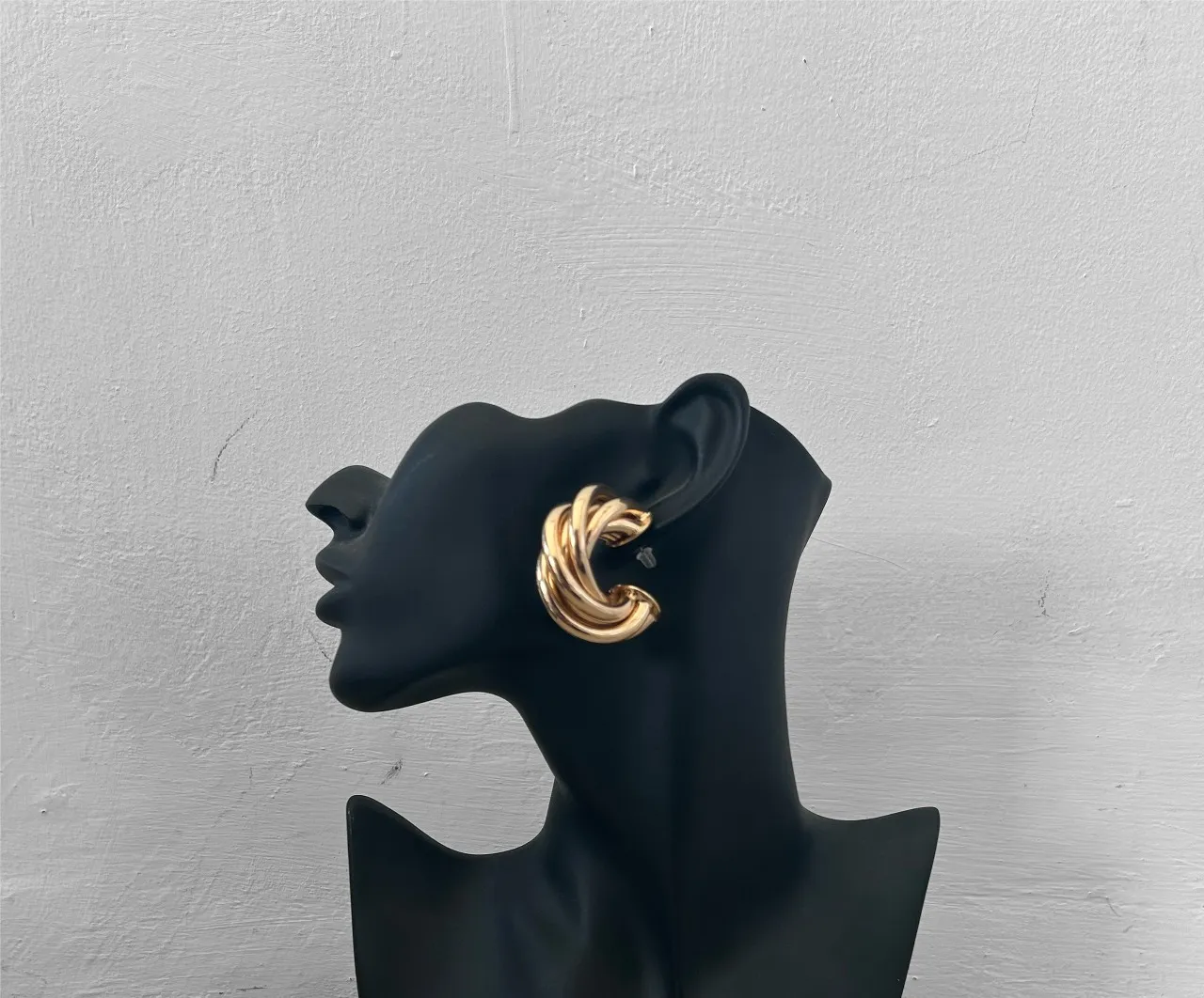 Gold Twist Hoop Earrings