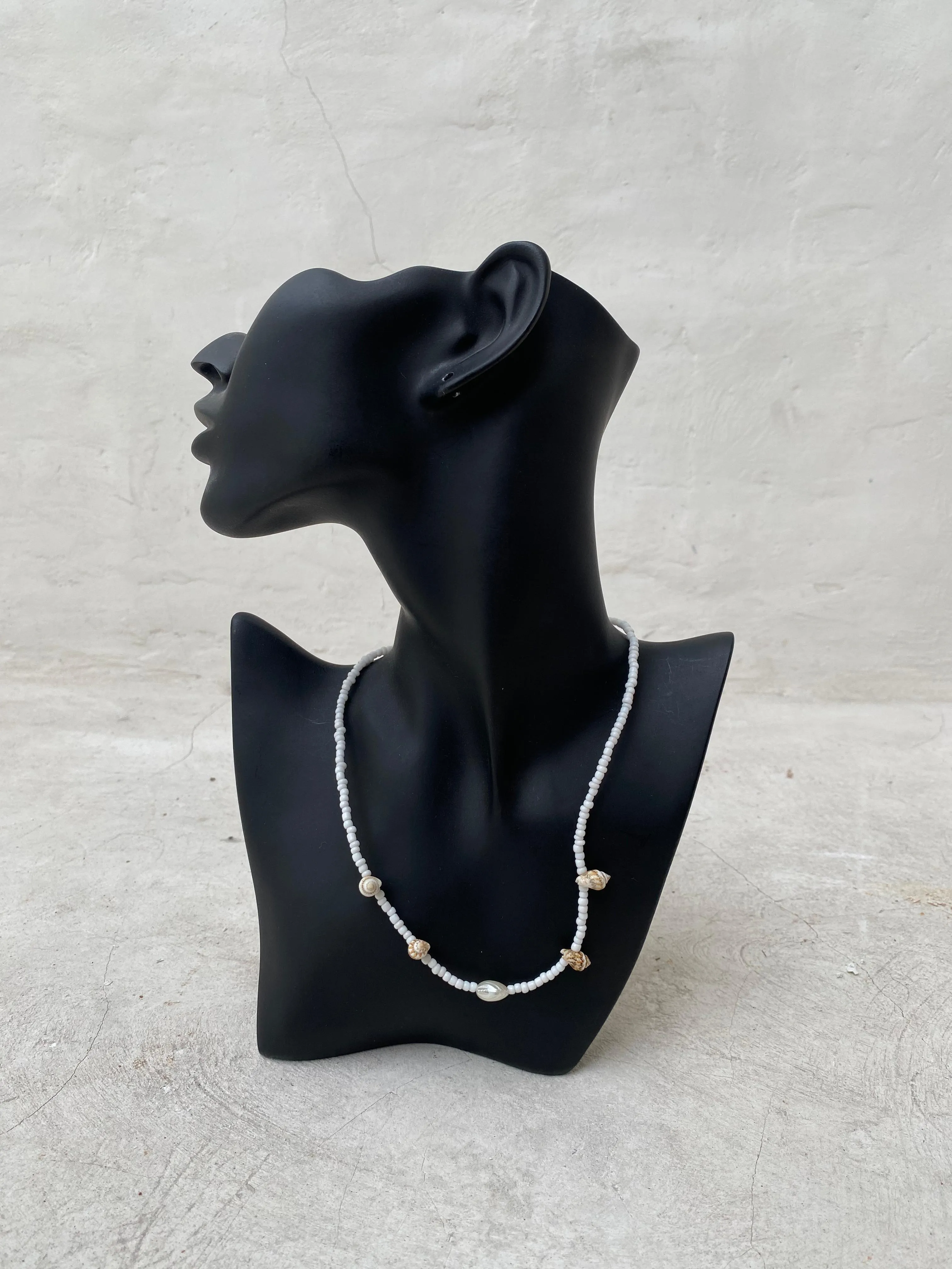 White Beads Shells Necklace