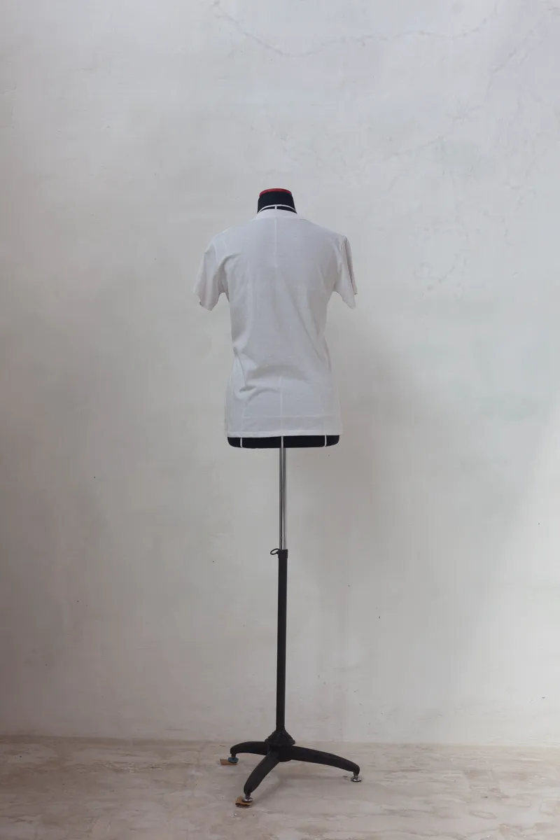 T-Shirt with Blue "Raquet Club" Print