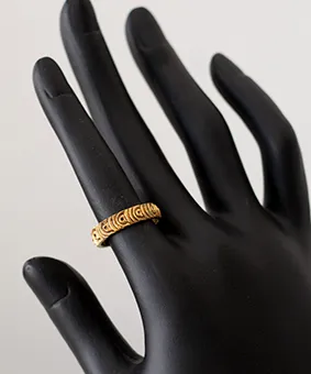Circle Pattern Gold Ring