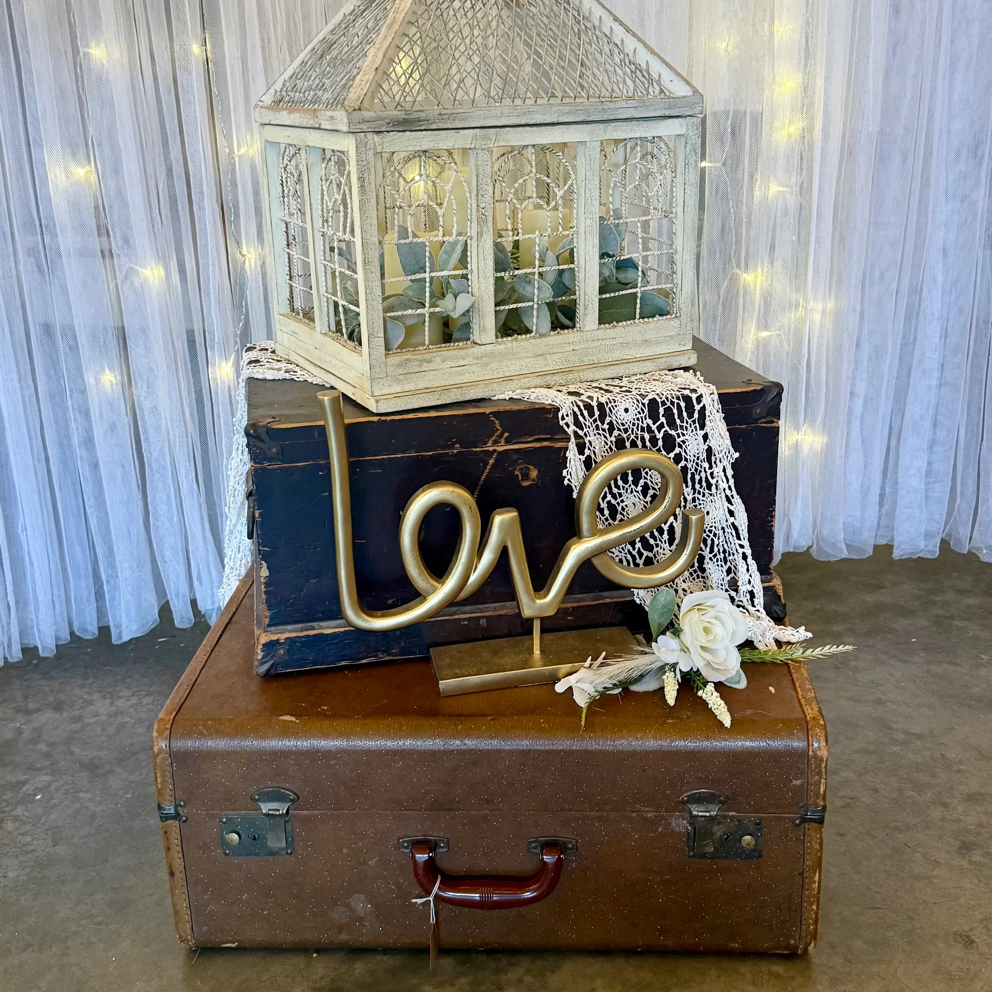 “LOVE” Letters (Gold)