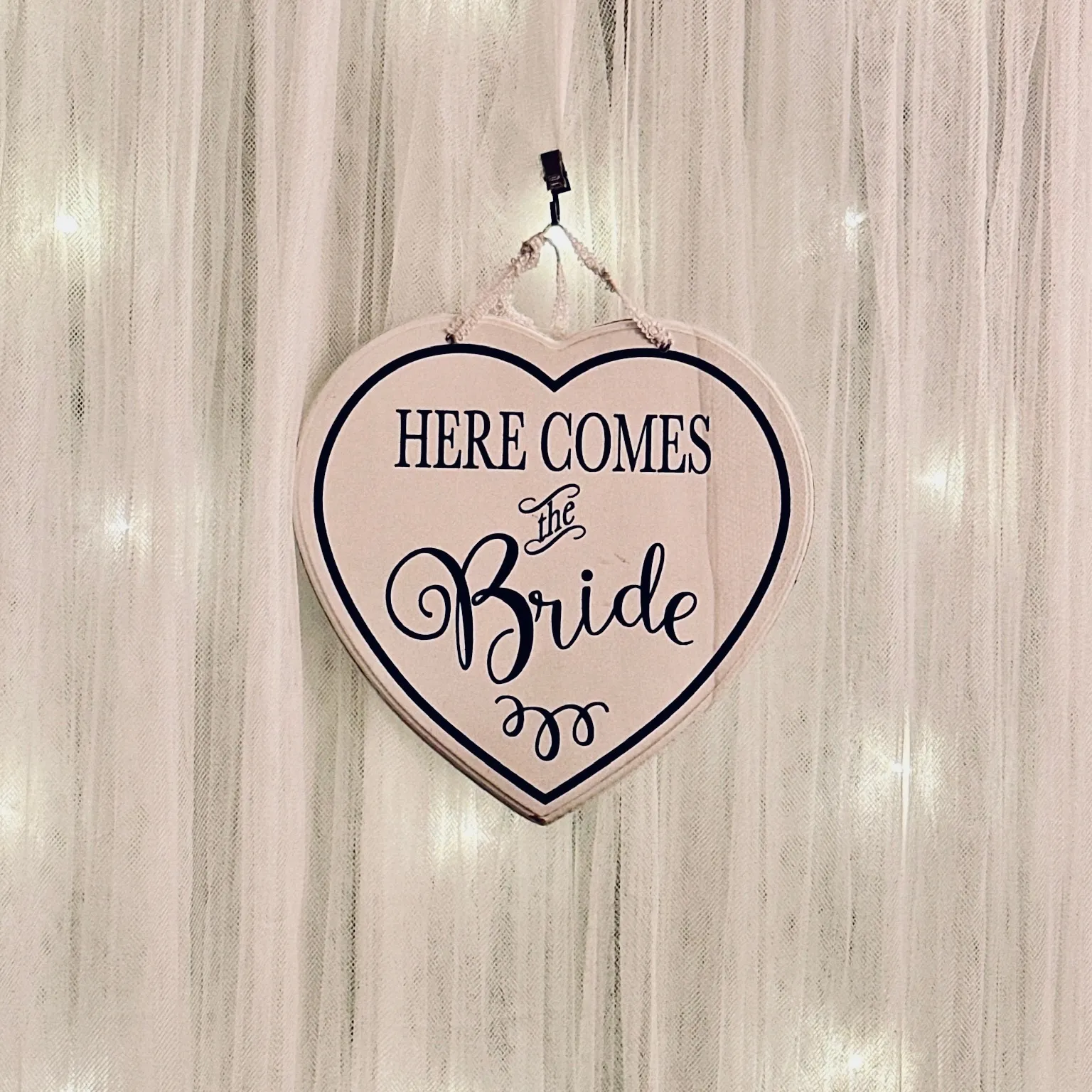 Here Comes The Bride (White/Black)