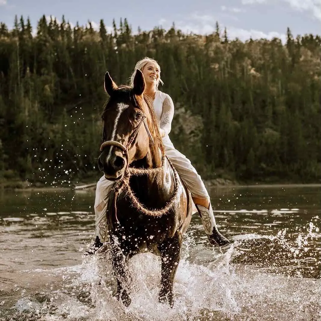 Riverside Photo Shoot Venue 