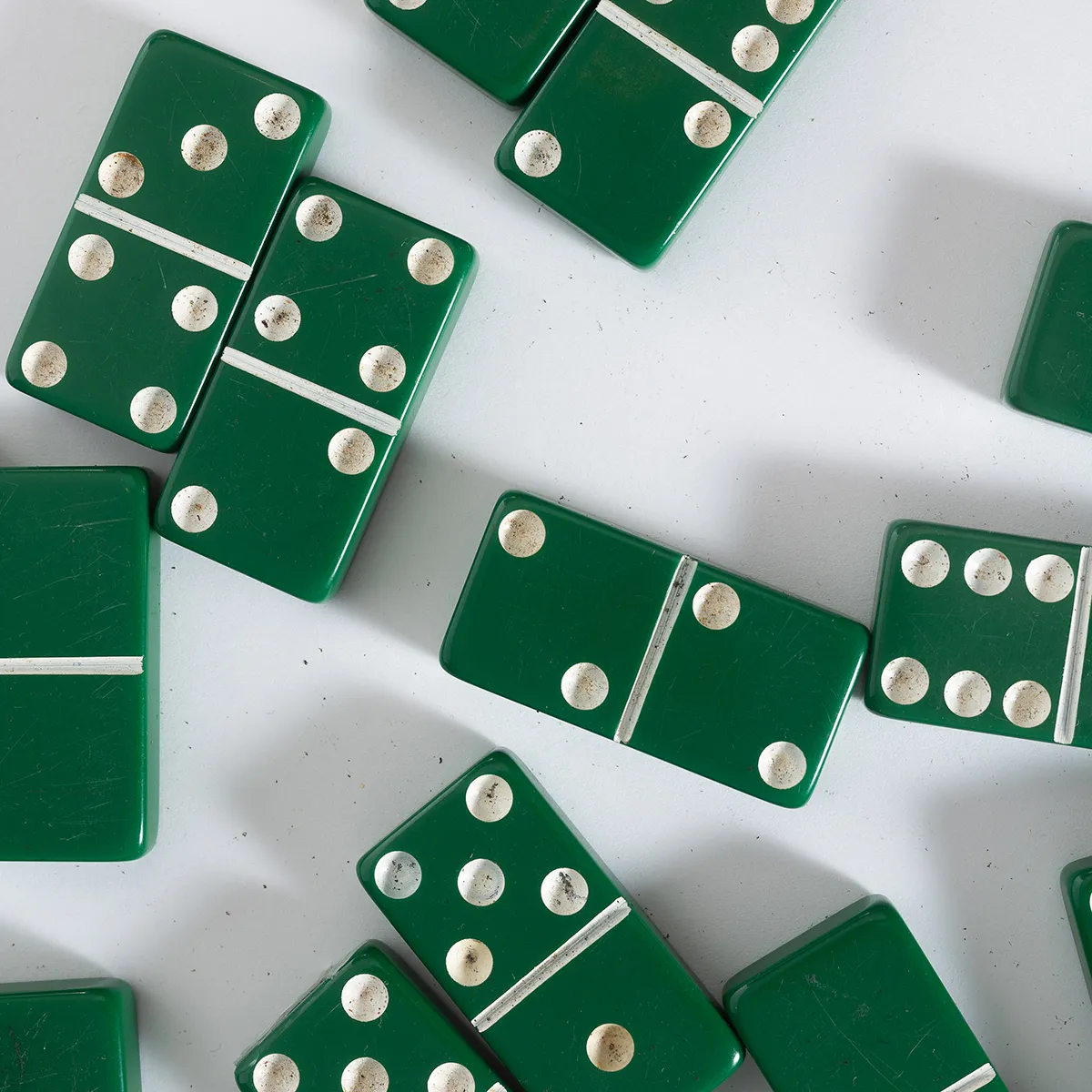 Extra Thick Marblelike Vintage MCM Dominoes Green - 2" X 1"