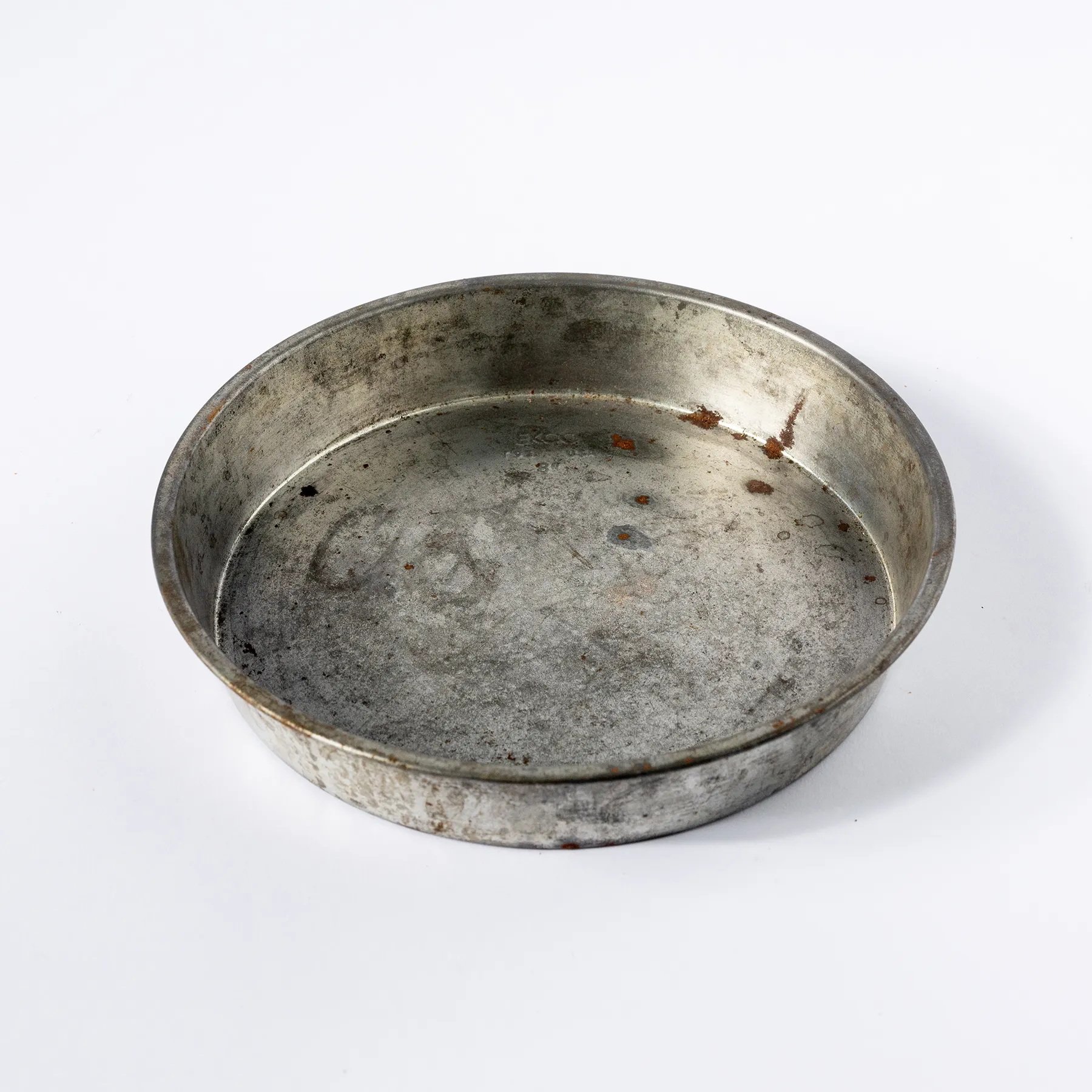 Vintage Cake Pan with Patina - 8.5" x 1.5"