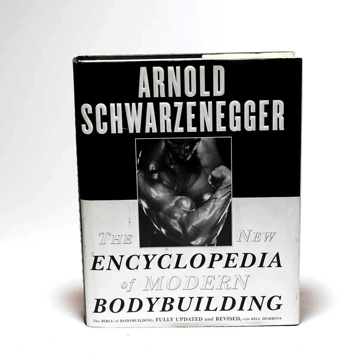 Book The New Encyclopedia of Body Building Arnold Schwarzenegger Black book with Silver letters - 