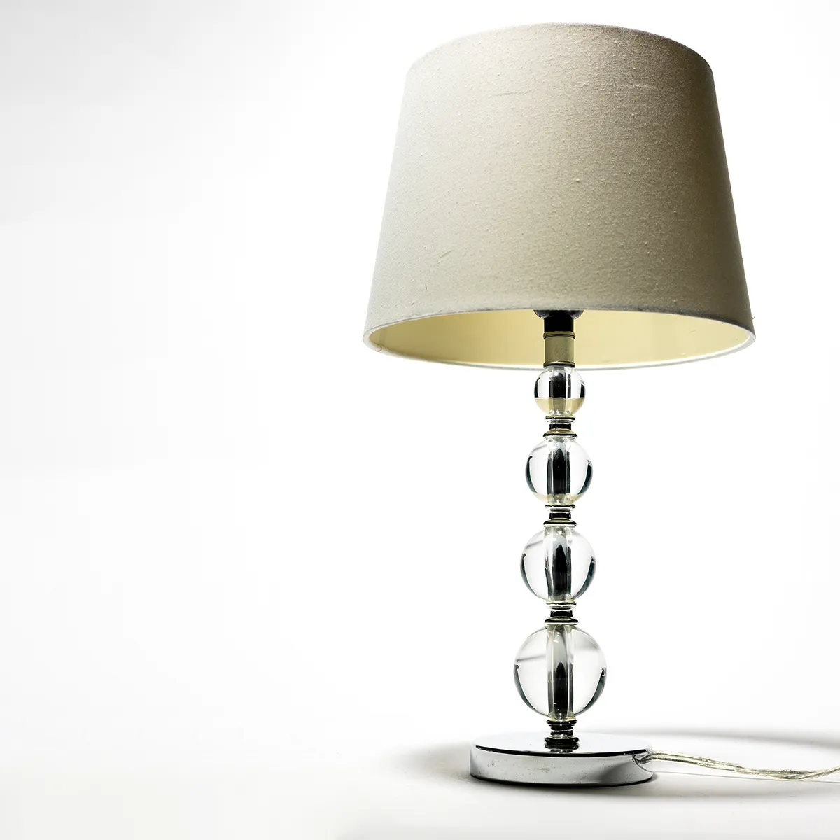 bedroom lamp with clear receding balls